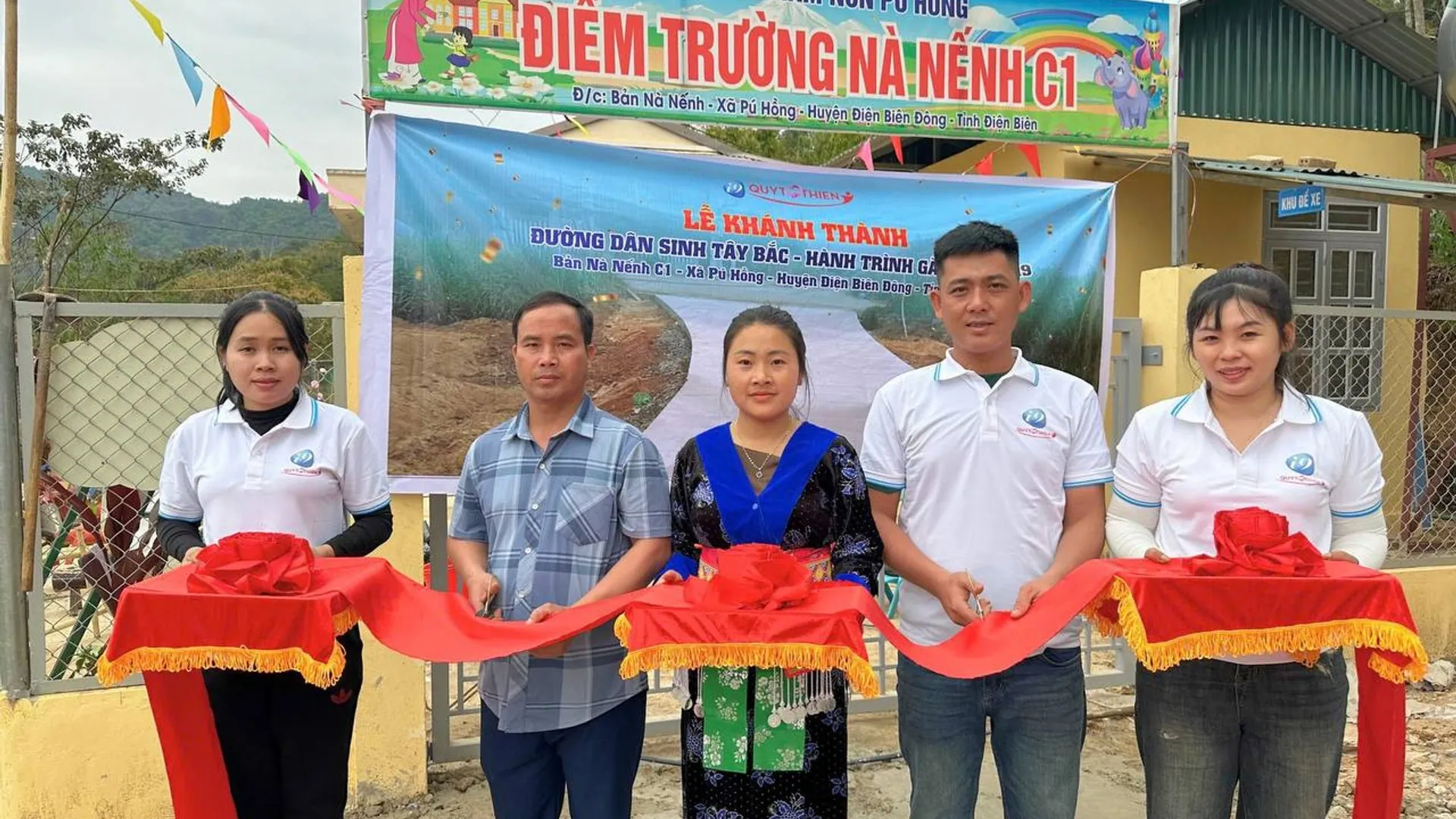 Hình ảnh banner diễn đàn cộng đồng NH88, thể hiện sự tương tác và sôi động